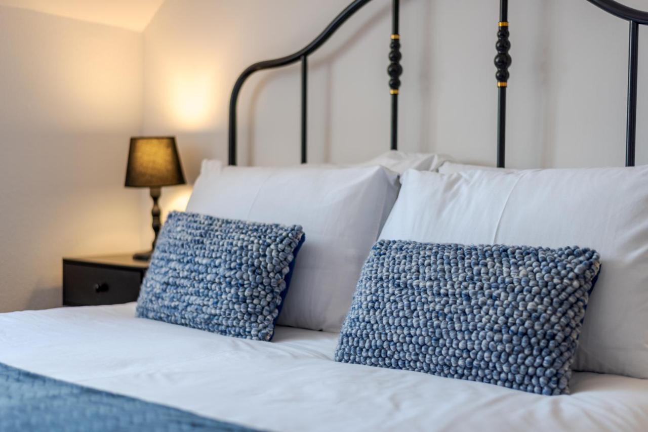 Whitby Heights Apartment Luaran gambar