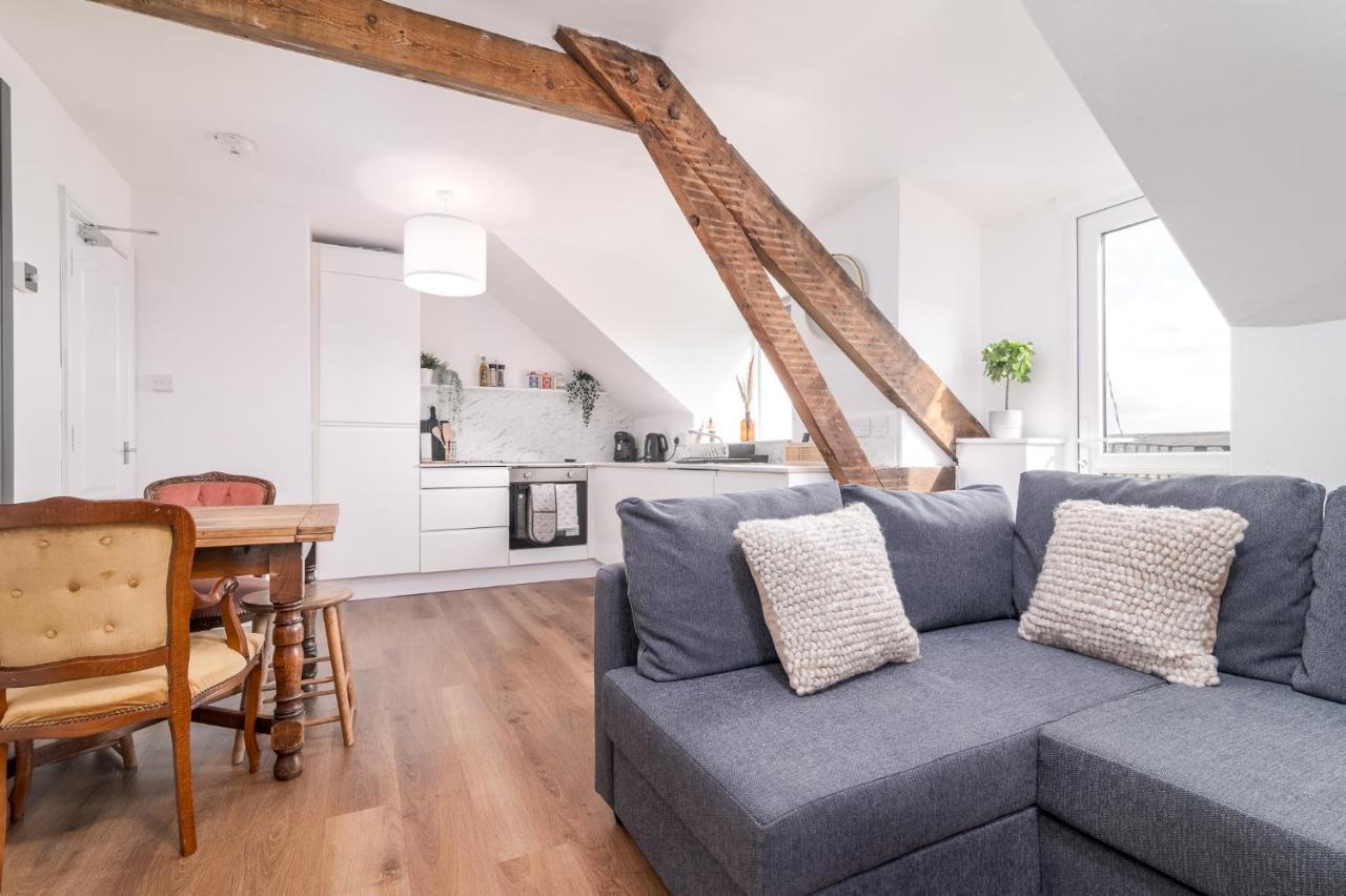 Whitby Heights Apartment Luaran gambar